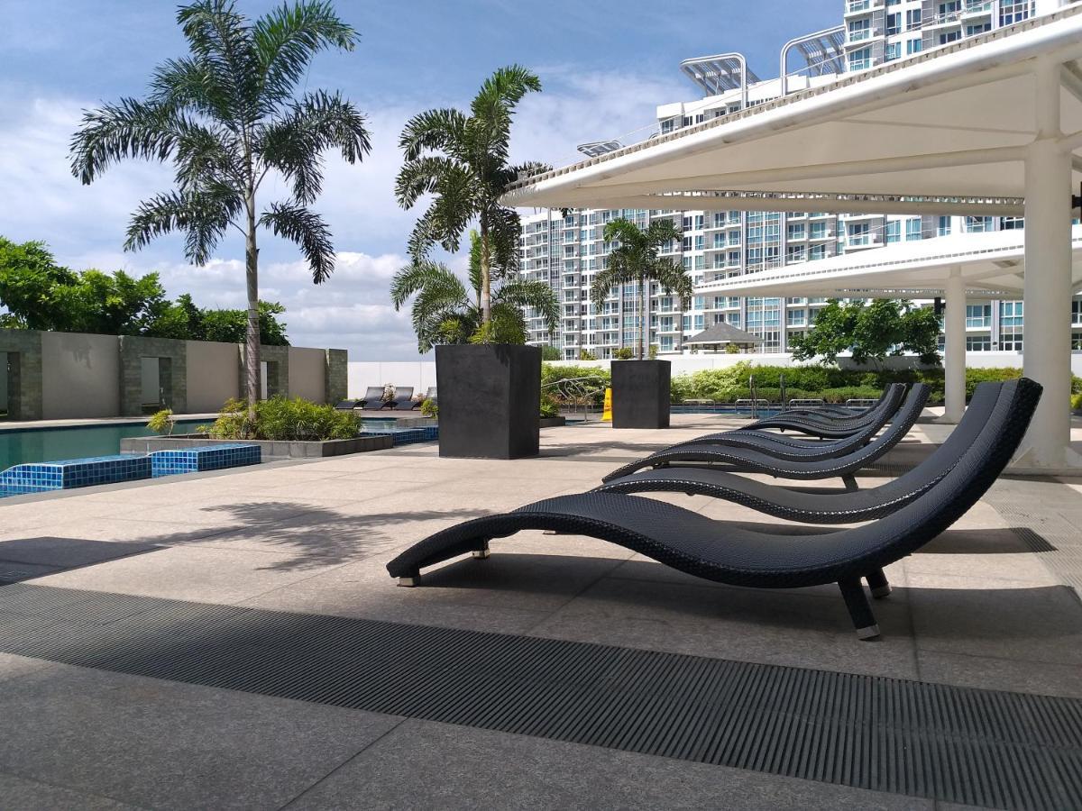Aparthotel Mactan Newtown With Sun Set And Garden View à Cebu Extérieur photo